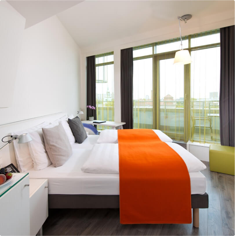 Make a vacation agenda with your family or friends